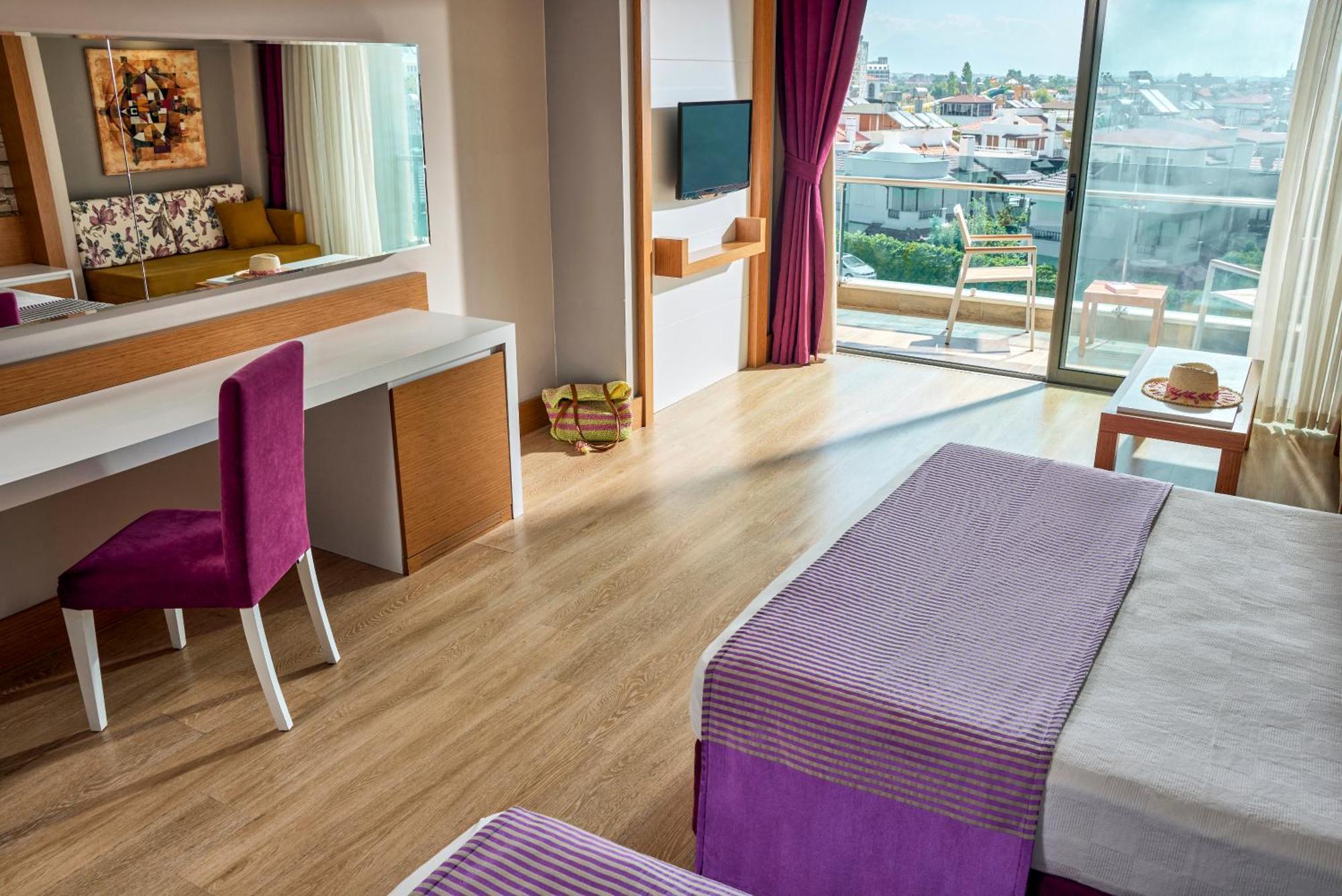 Tui Magic Life Jacaranda Hotel Side Exterior photo A room at the hotel